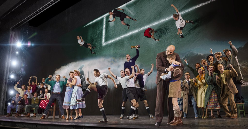 Das Musical "Das Wunder von Bern" im Stage Theater an der Elbe am 19.11.2014.