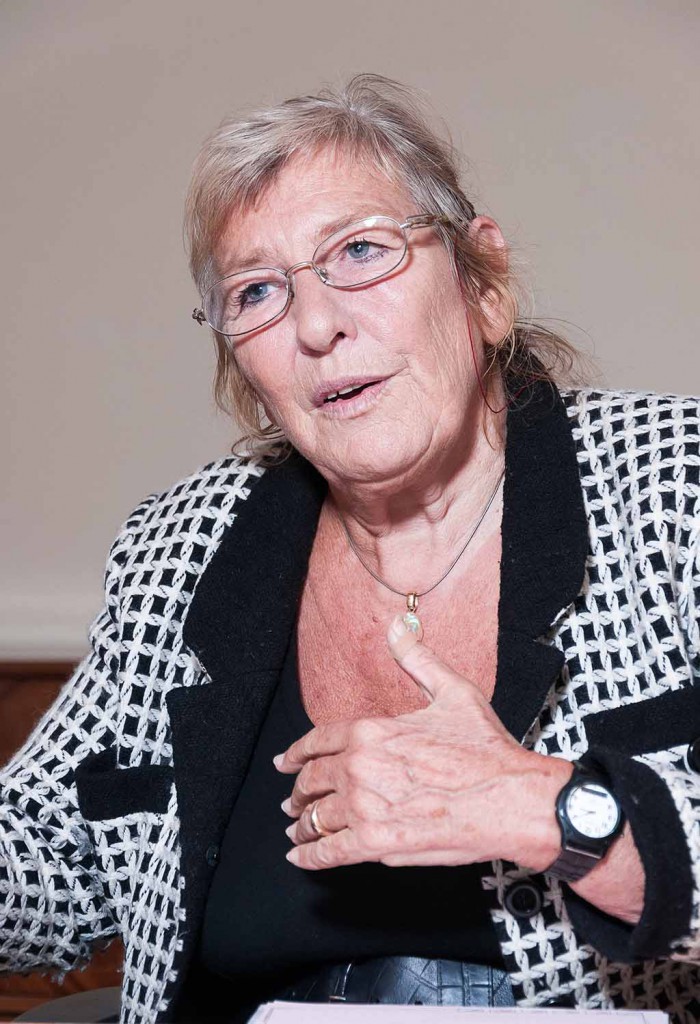 Carmen Thomas sagt, dass Menschen immer so viel Lust auf Veränderung haben wie auf Bauchschmerzen.