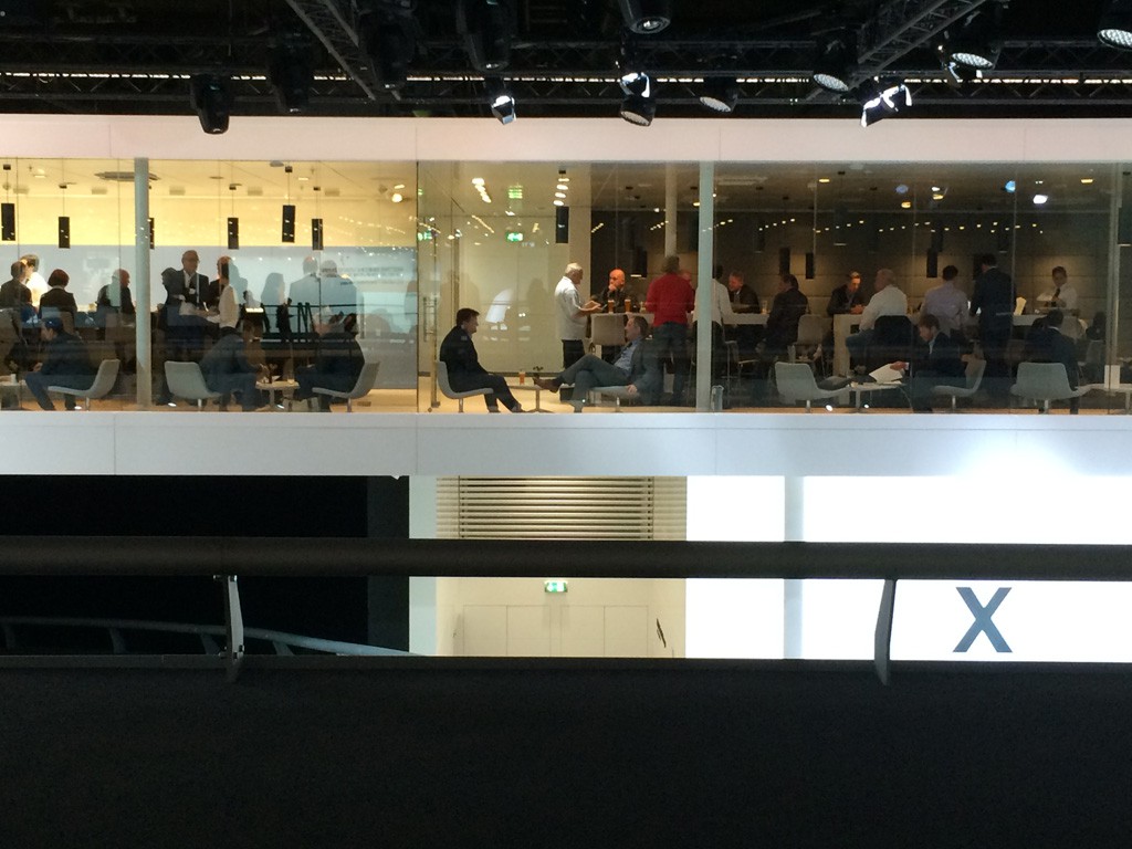 BMW Lounge auf der IAA 2015