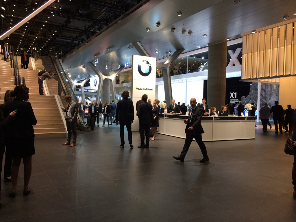 BMW Messestand auf der IAA 2015