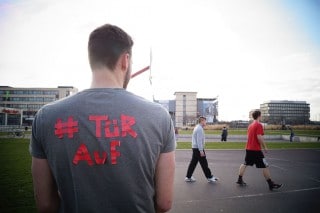 TShirt mit Aufdruck: #türauf