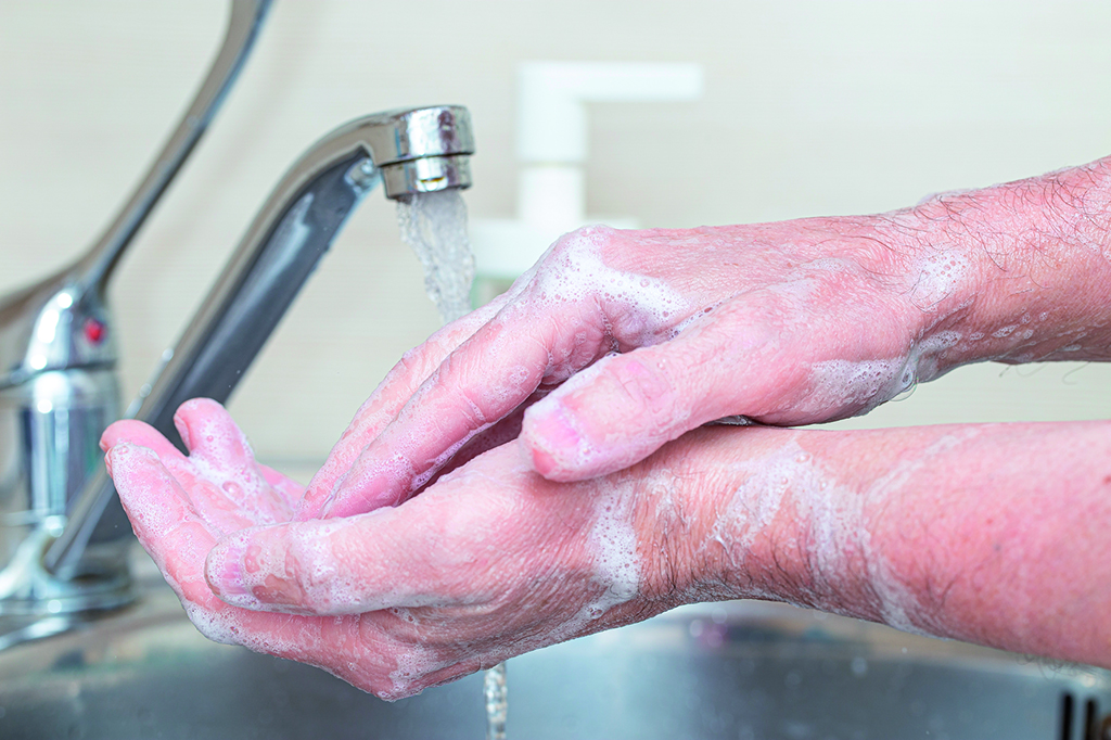Händewaschen-Waschen-Hand-Wasserhahn-Schutz-Pandemie-Sauberkeit-Seife-Corona