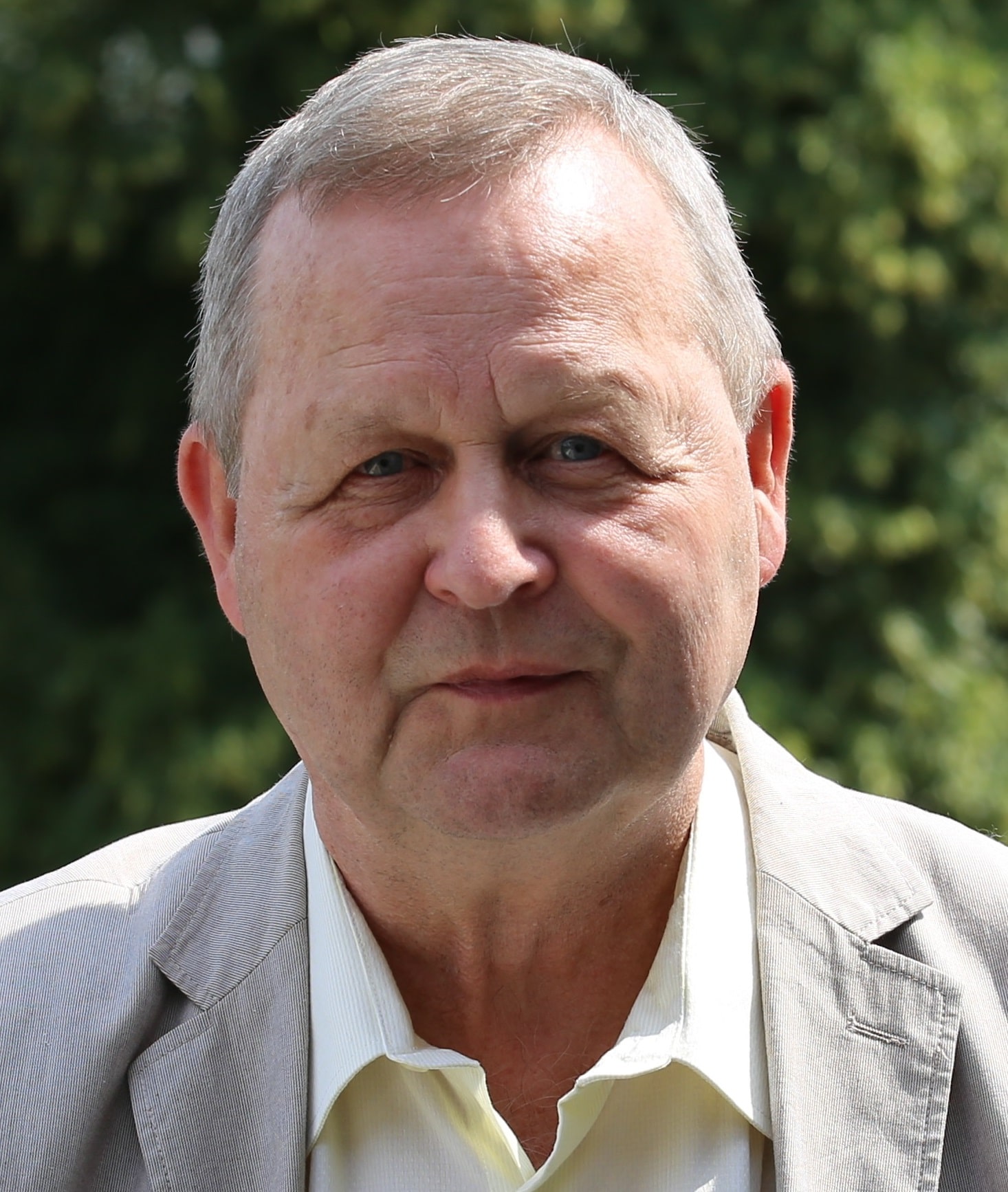 Dr. Frank Mücke