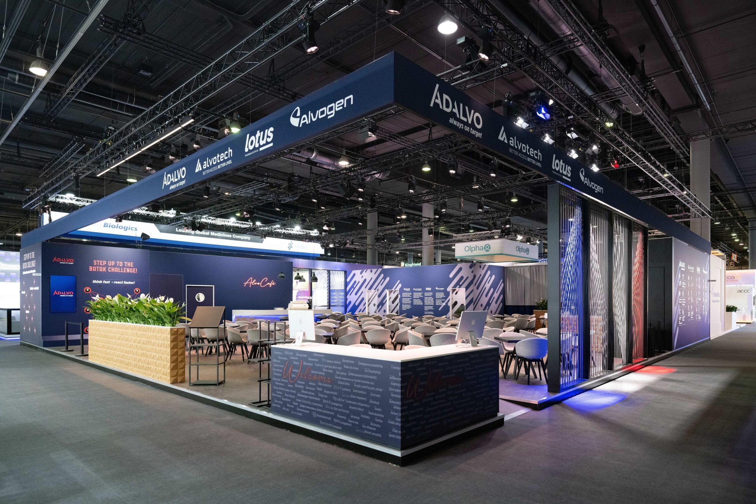 Artlife baute wieder den Messestand für Adalvo